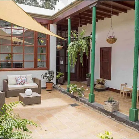 Delmas Emblematico Aparthotel 4*