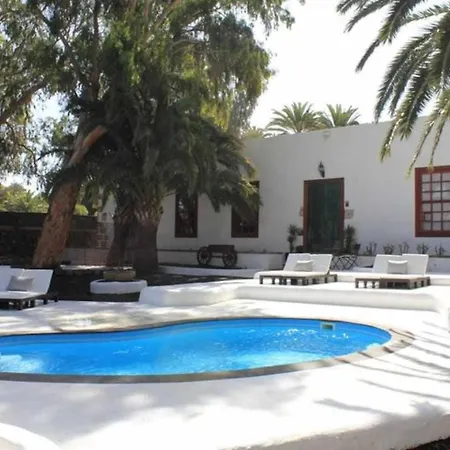 Delmas Emblematico Aparthotel Haria