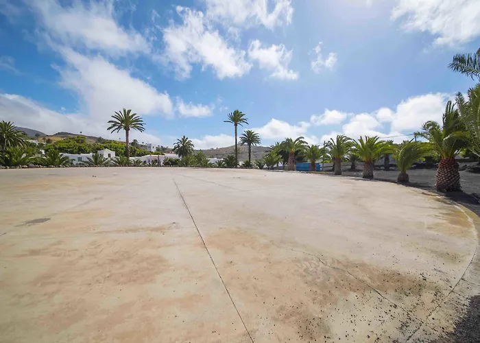 Aparthotel Delmas Emblematico Haria