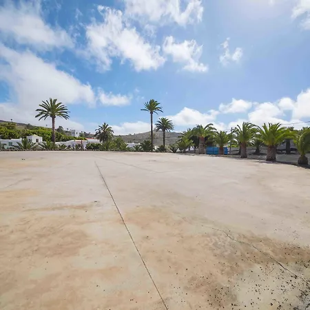 Lägenhetshotell Delmas Emblematico Haría