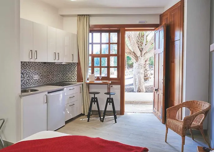 מלון דירות Delmas Emblematico 3*