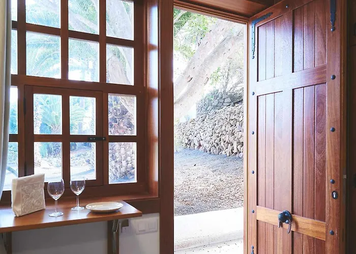 Delmas Emblematico Apart Otel Haría