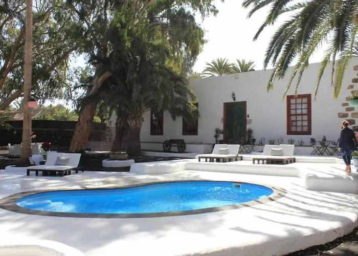 Delmas Emblematico Aparthotel Haria