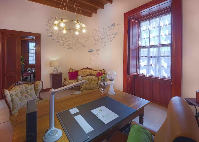 Aparthotel Delmas Emblematico Haria