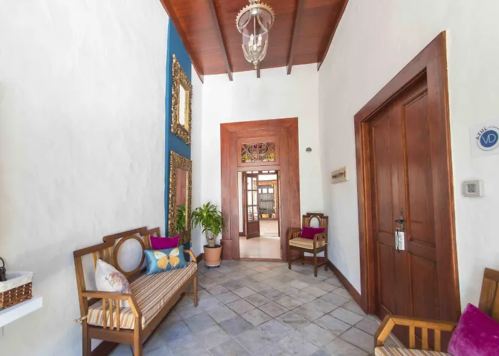 Aparthotel Delmas Emblematico Haria