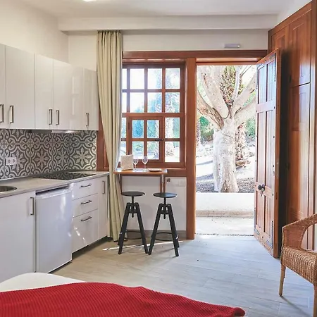 アパートホテル Delmas Emblematico 3*