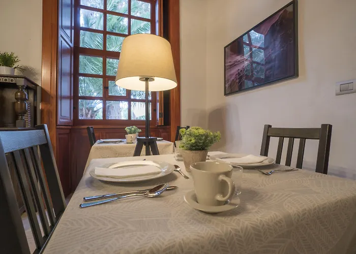 Delmas Emblematico Aparthotel 3*